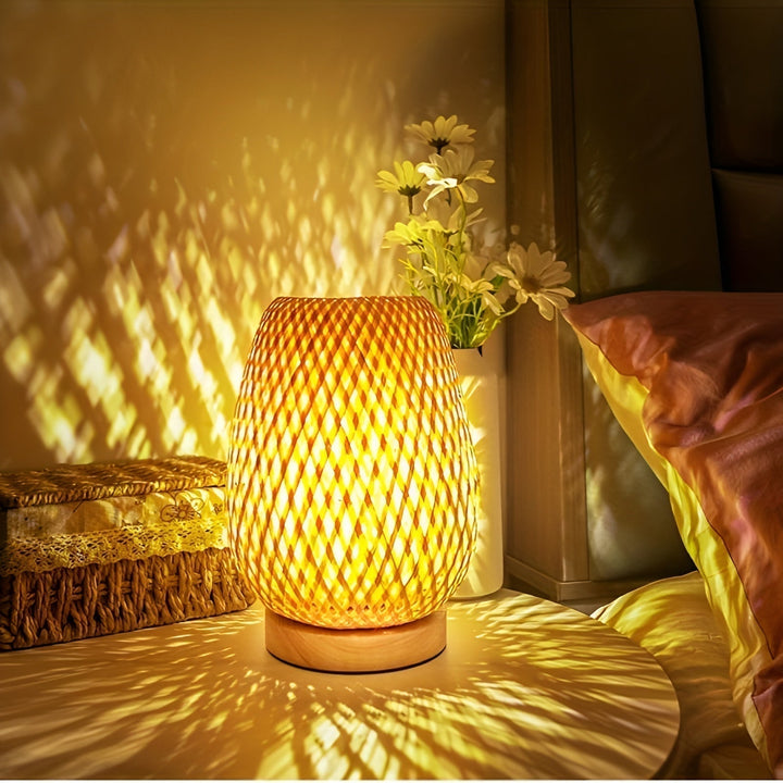 Bamboo Table Lamp with USB Power Supply – Sustainable and Energy-Saving Design | Kalsten