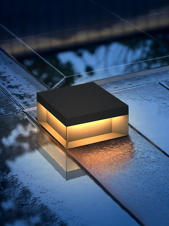 Black Box Outdoor Post Light | Kalsten