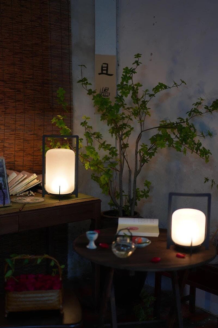 Black Twilight Lantern Table Lamp | Kalsten