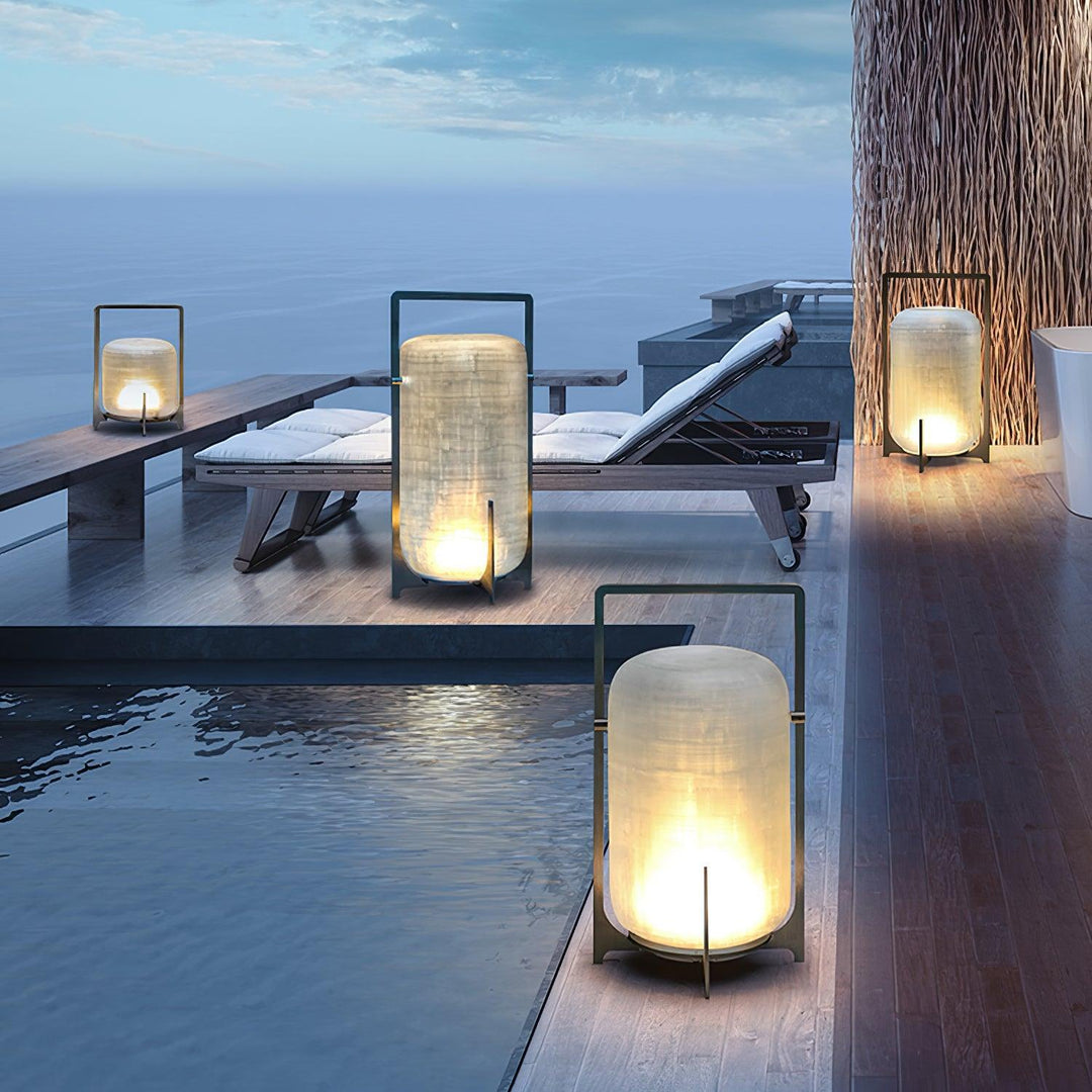 Black Twilight Lantern Table Lamp | Kalsten