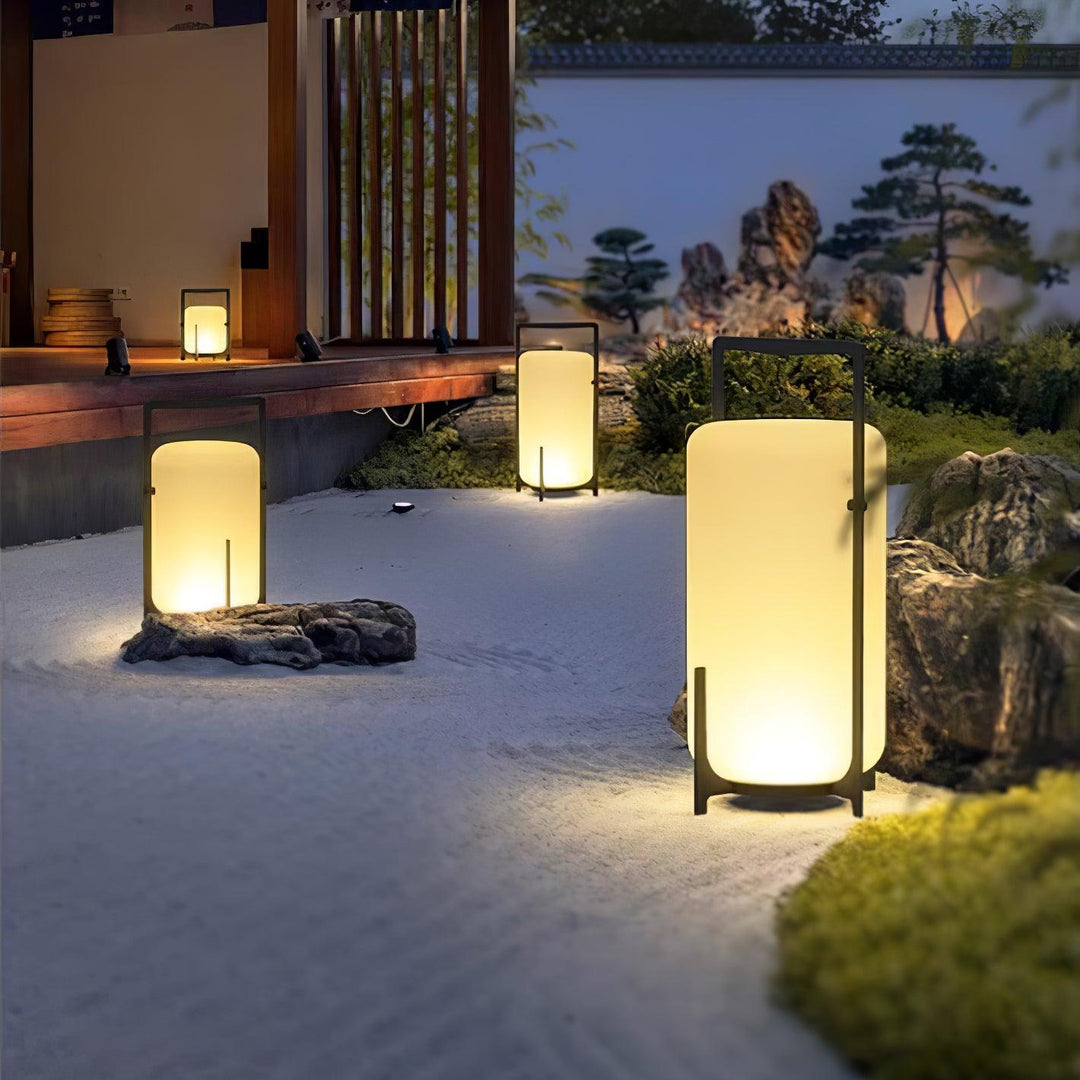 Black Twilight Lantern Table Lamp | Kalsten