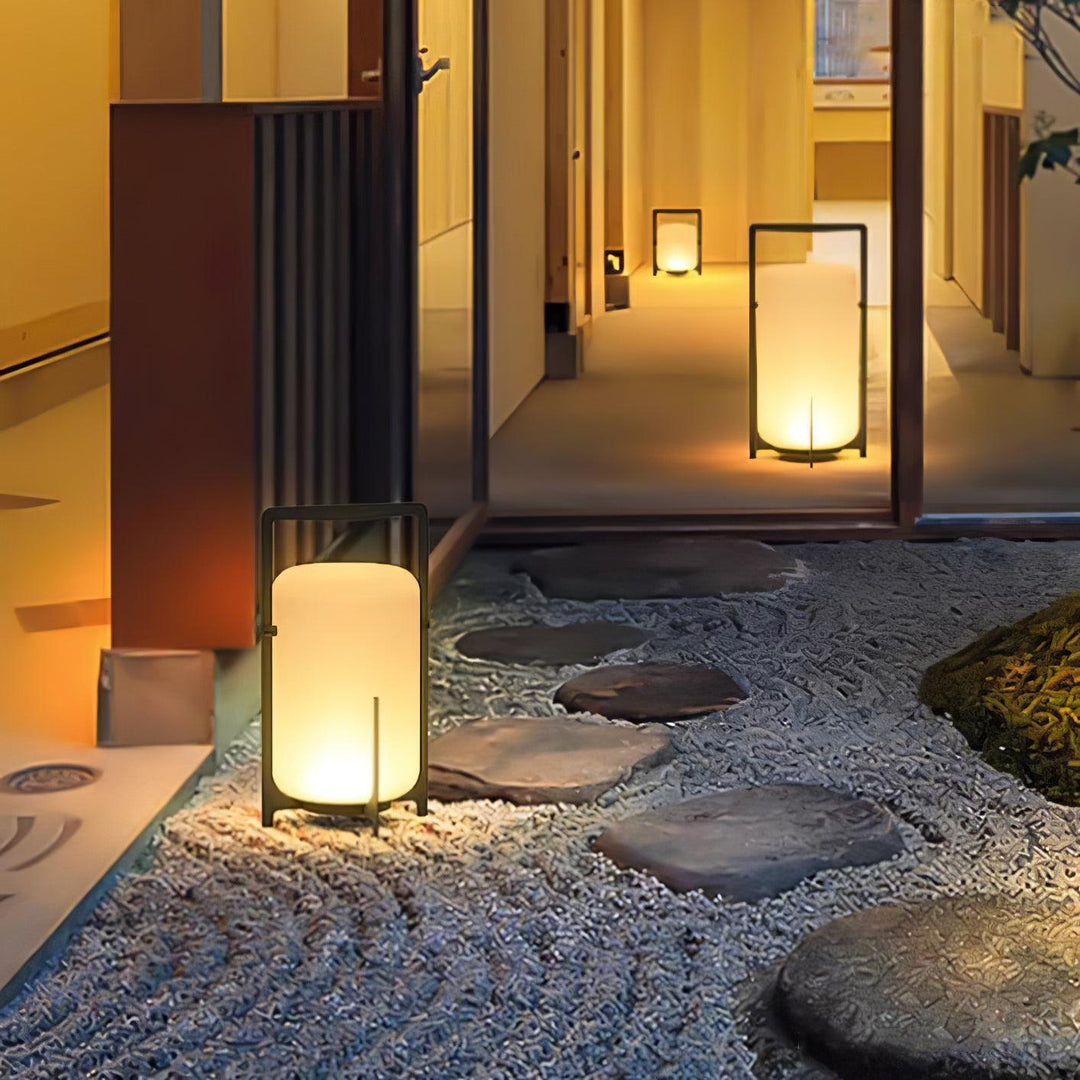 Black Twilight Lantern Table Lamp | Kalsten