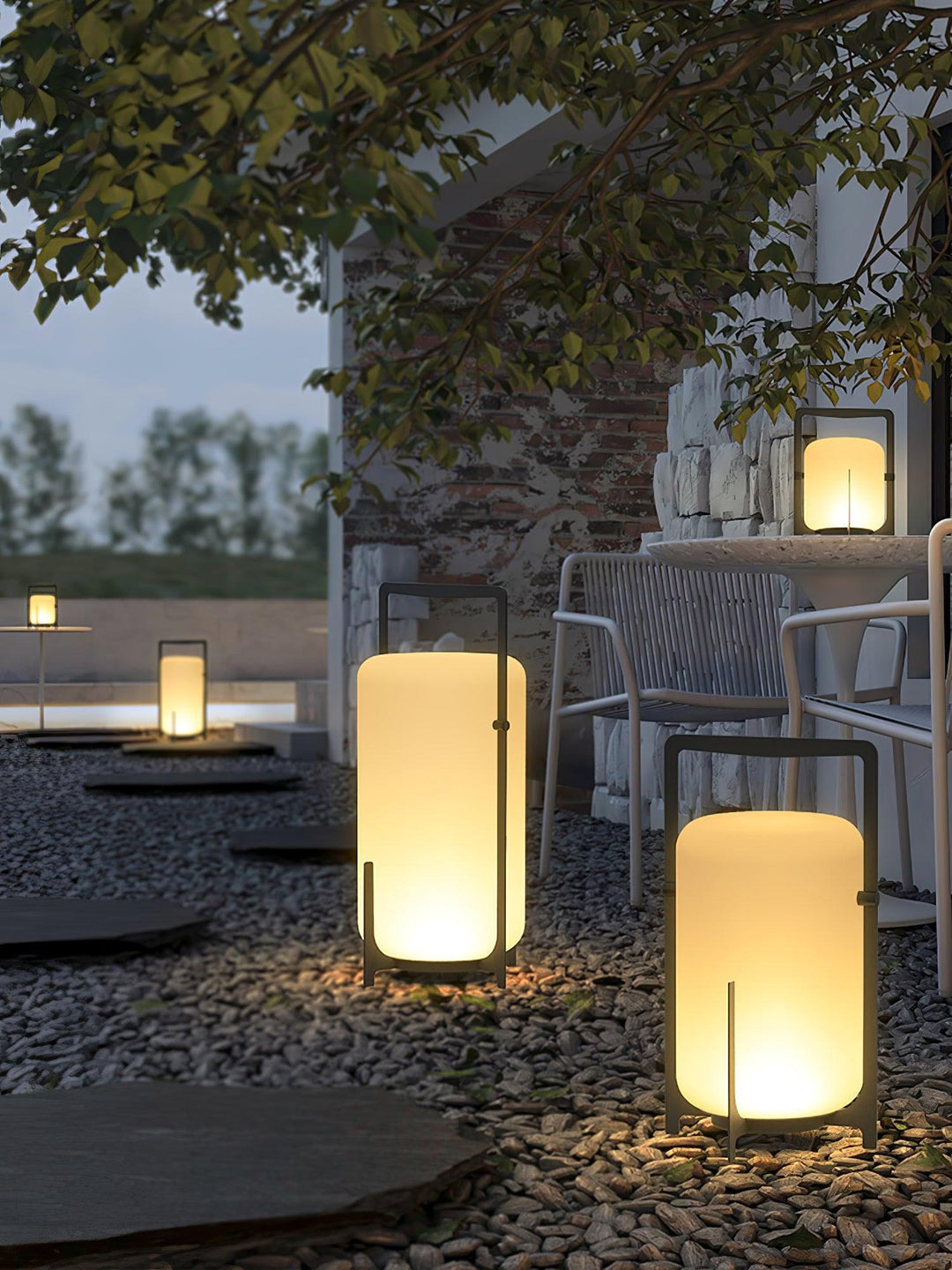 Black Twilight Lantern Table Lamp | Kalsten