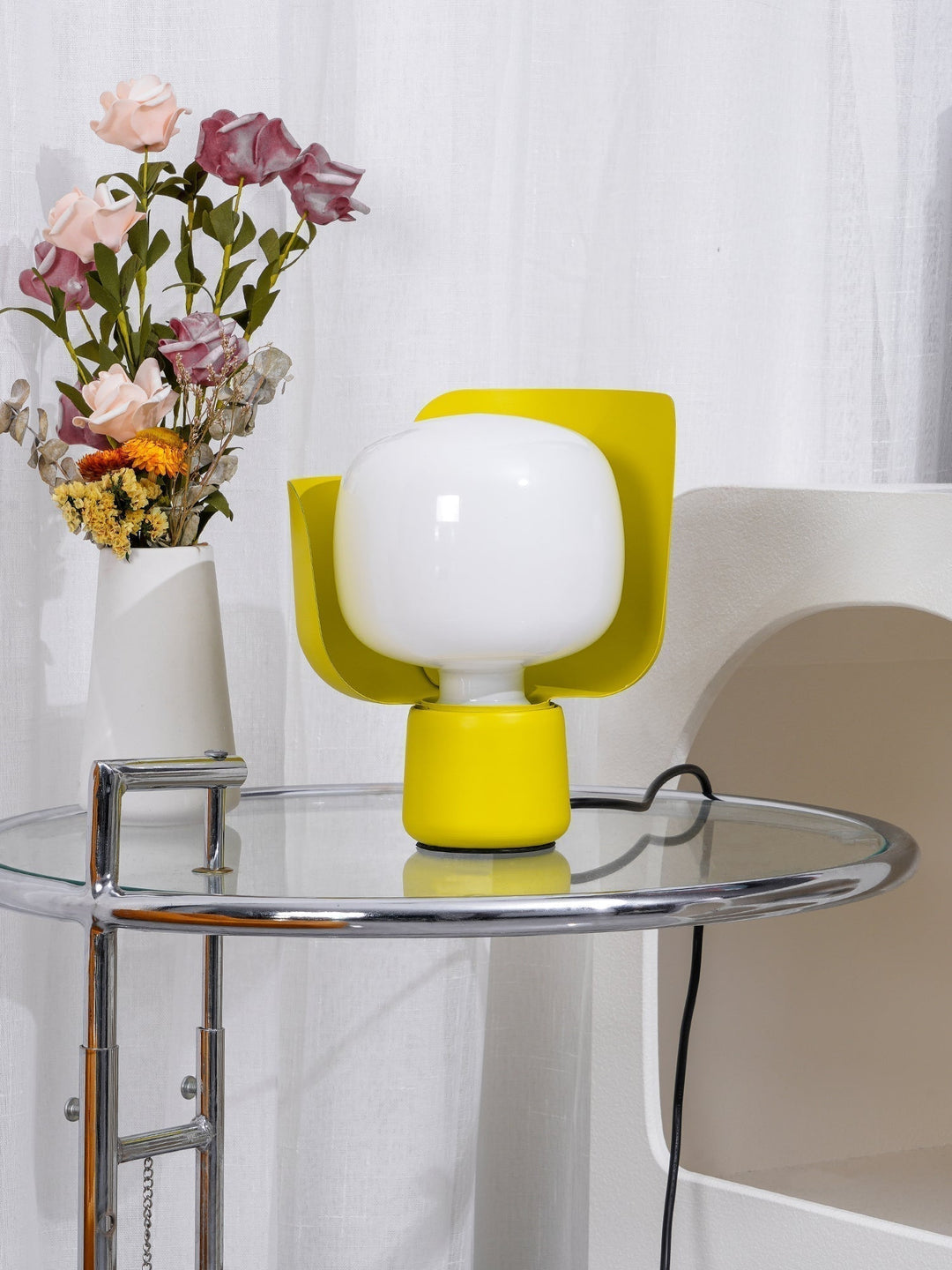 Petals Glass Accent lamp Table Lamp | Kalsten