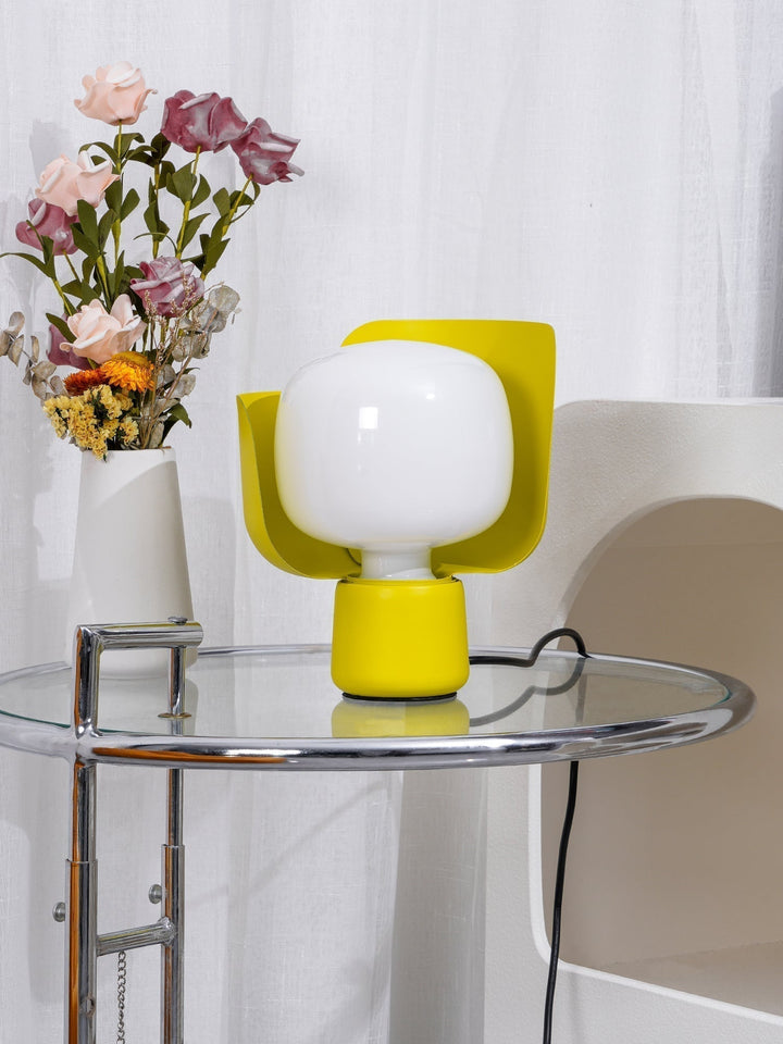 Petals Glass Accent lamp Table Lamp | Kalsten