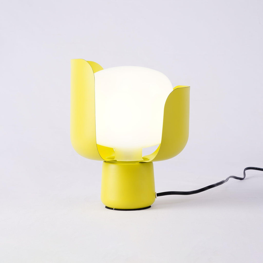 Petals Glass Accent lamp Table Lamp | Kalsten