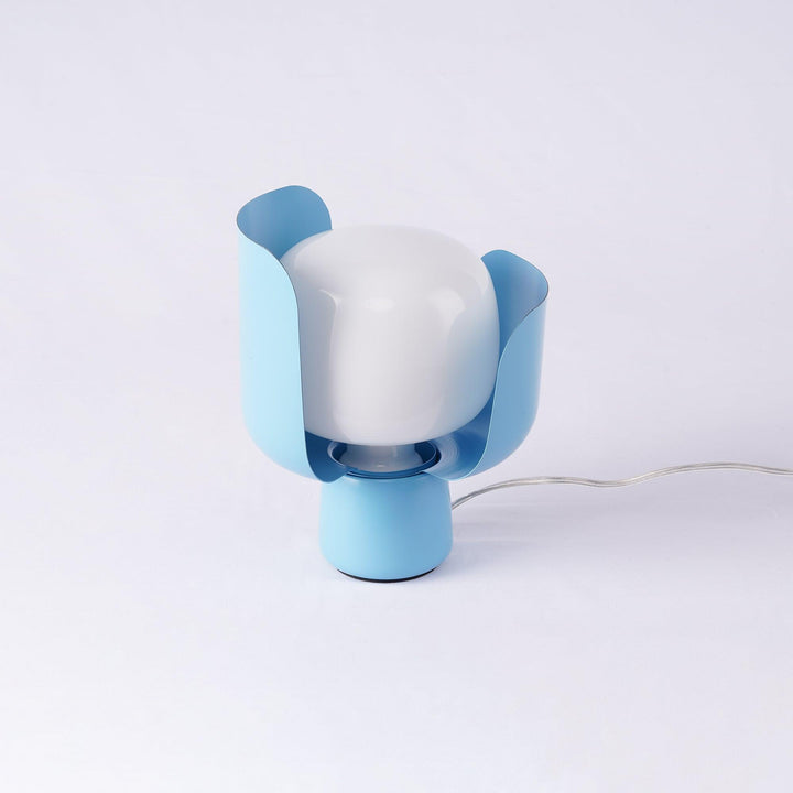 Petals Glass Accent lamp Table Lamp | Kalsten