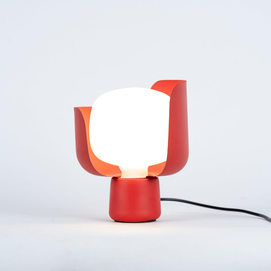 Petals Glass Accent lamp Table Lamp | Kalsten