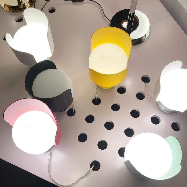 Petals Glass Accent lamp Table Lamp | Kalsten