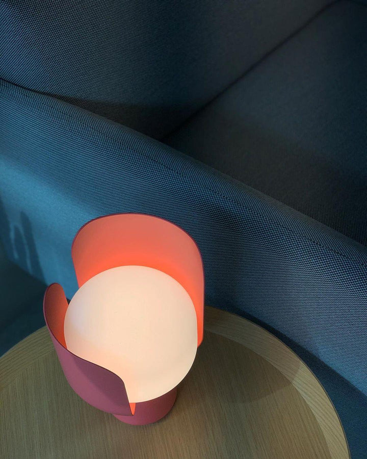 Petals Glass Accent lamp Table Lamp | Kalsten