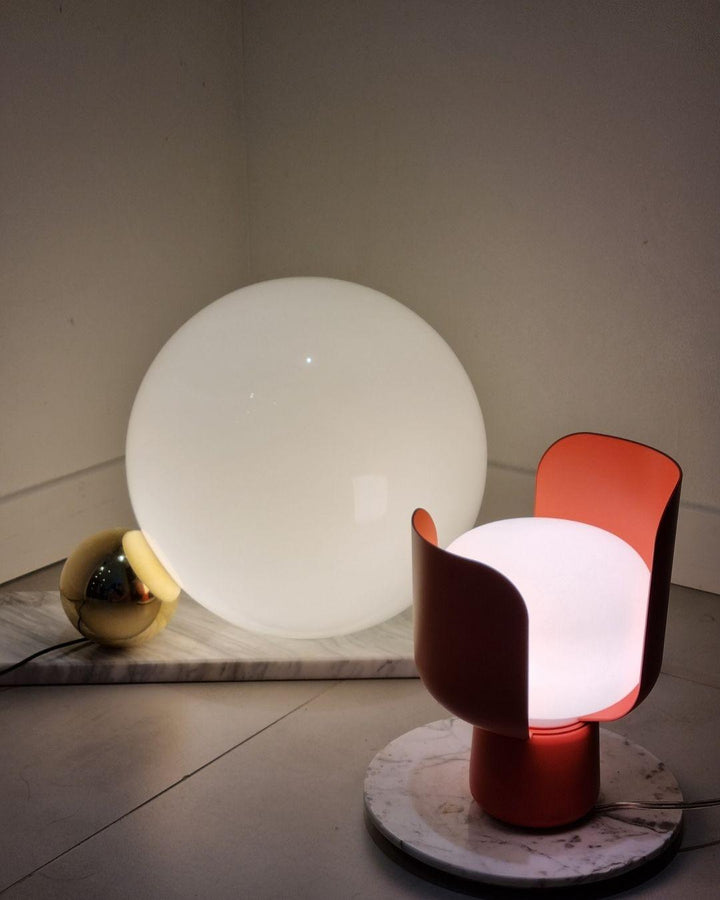 Petals Glass Accent lamp Table Lamp | Kalsten