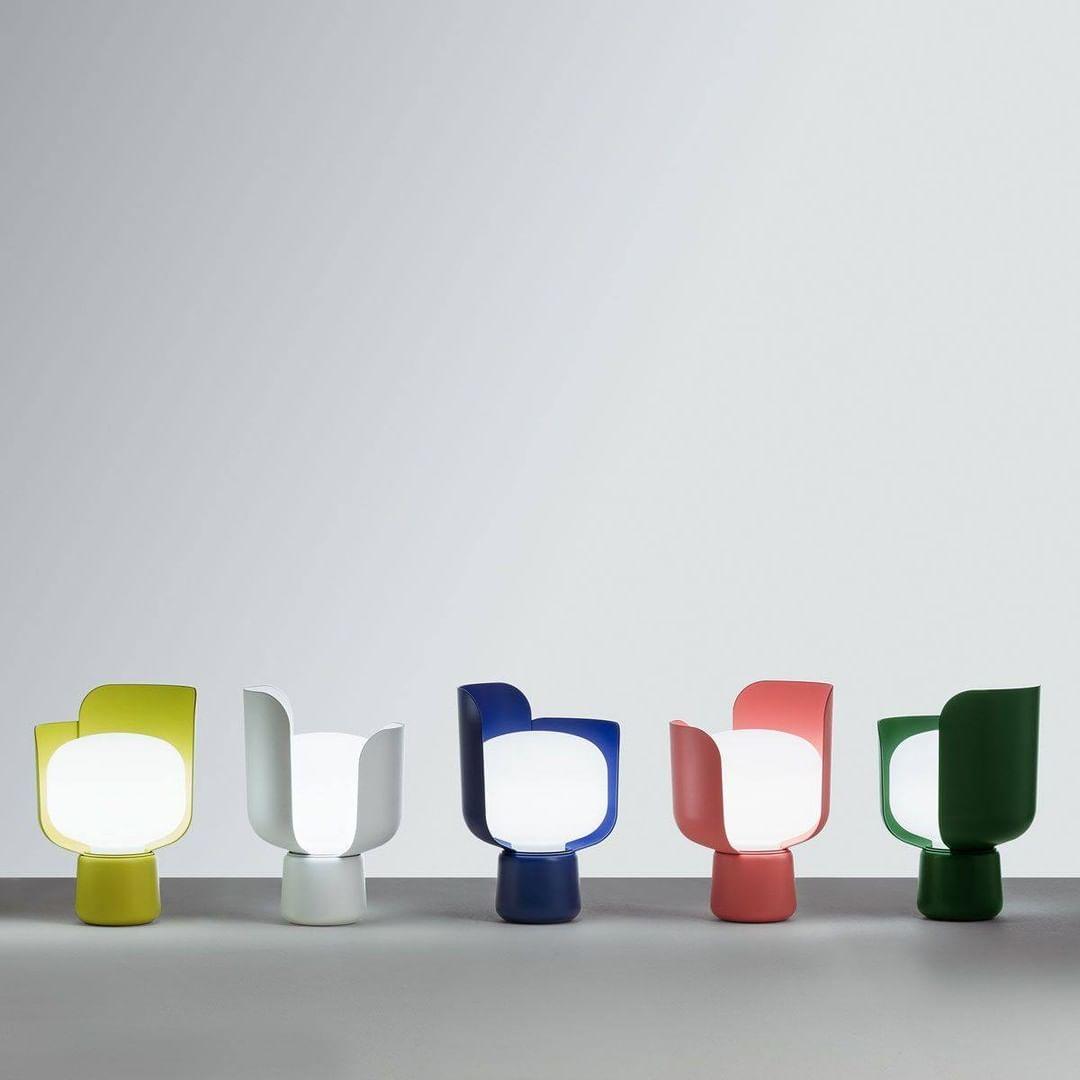 Petals Glass Accent lamp Table Lamp | Kalsten