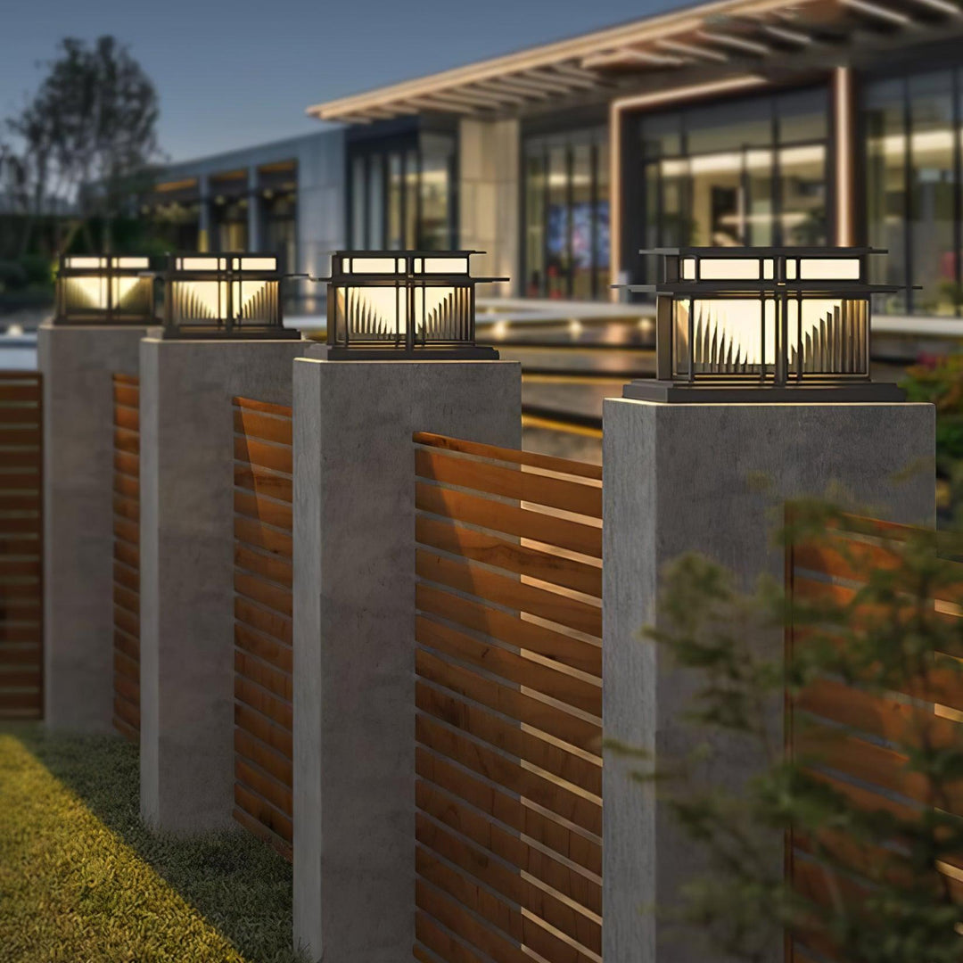 Boilyn Pillar Outdoor Light | Kalsten
