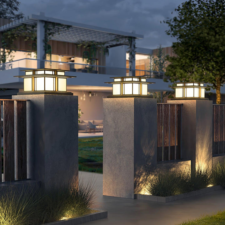 Boilyn Pillar Outdoor Light | Kalsten
