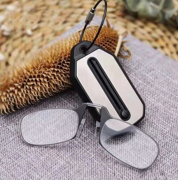 Keychain Reading Glasses – Ultradynamic Foldable Reading Glasses with Case | Kalsten