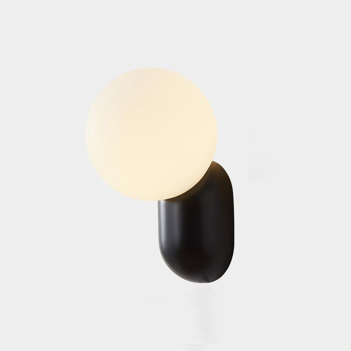 ChicGlow Resin Wall Lamp – Elegance and Energy Efficiency in One Kalsten