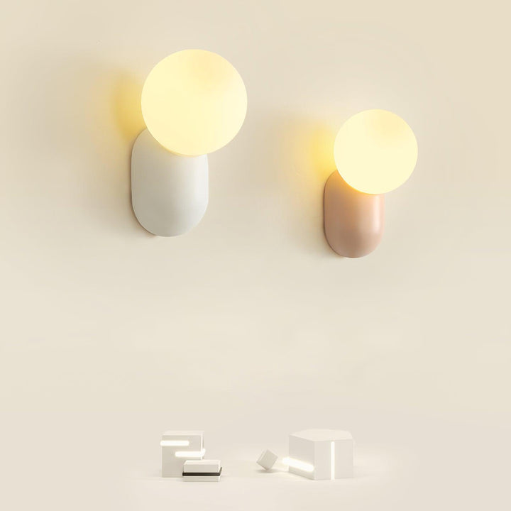 ChicGlow Resin Wall Lamp – Elegance and Energy Efficiency in One Kalsten