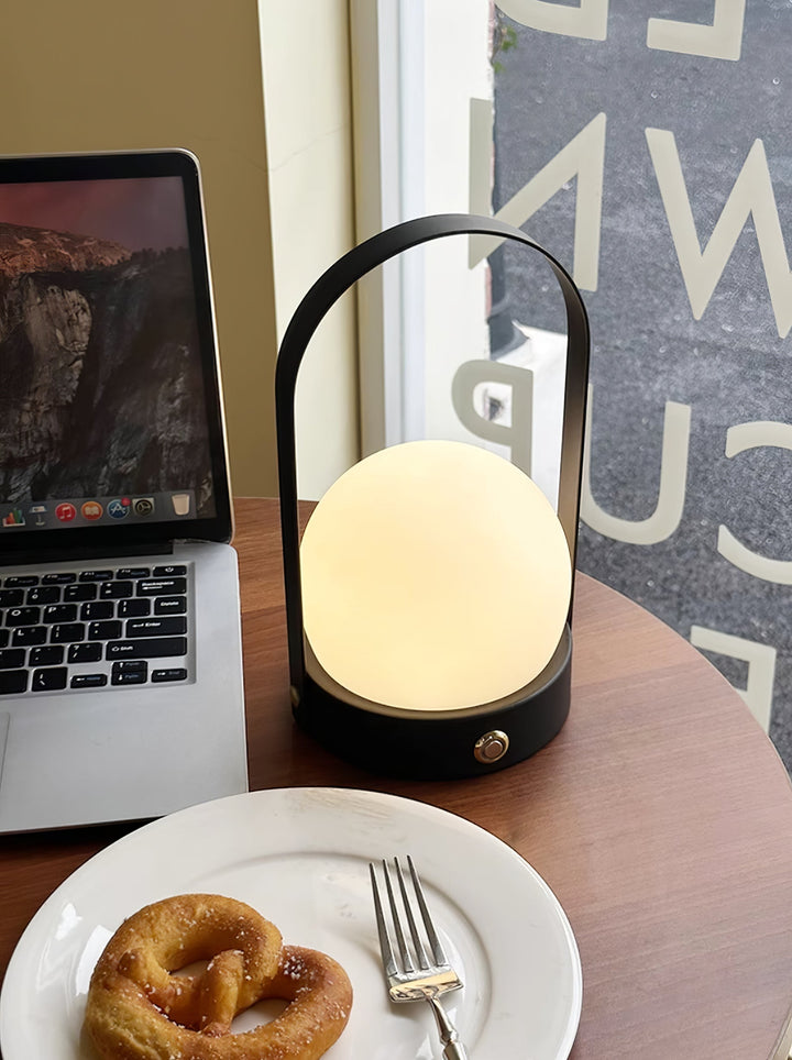 Carrie Built-in Battery Desk lamp Table Lamp | Kalsten