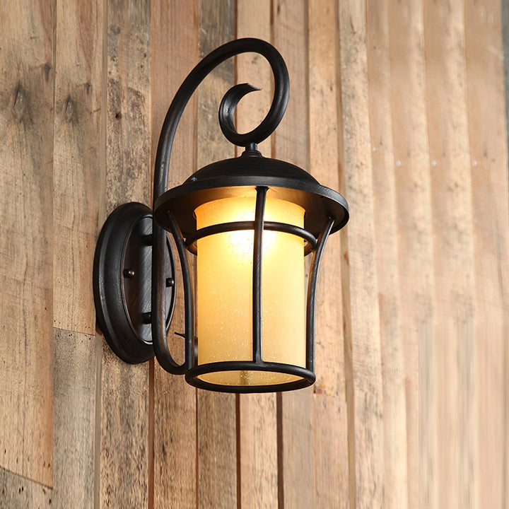 Castro Wall Light | Kalsten