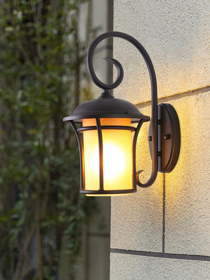 Castro Wall Light | Kalsten