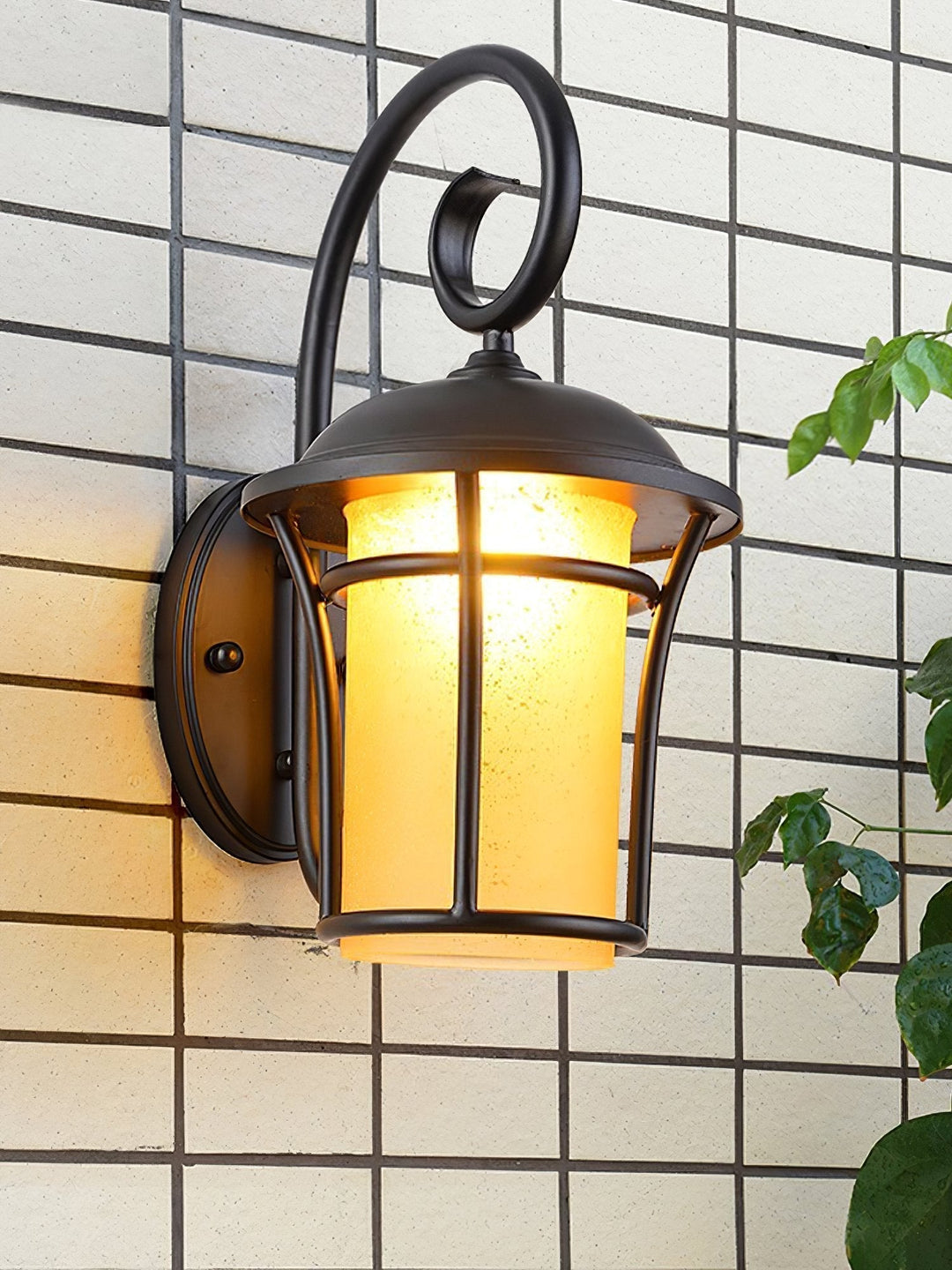 Castro Wall Light | Kalsten