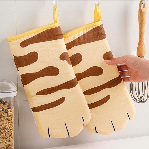 Cat Paws Oven Mitts | Kalsten