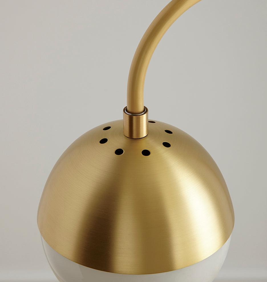Cedar Moss Table Lamp | Kalsten