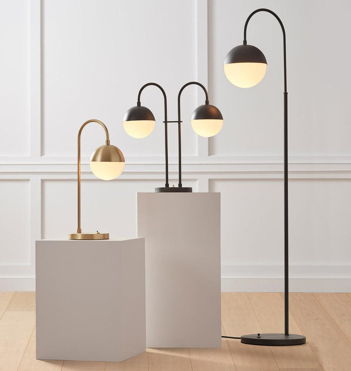 Cedar Moss Table Lamp | Kalsten