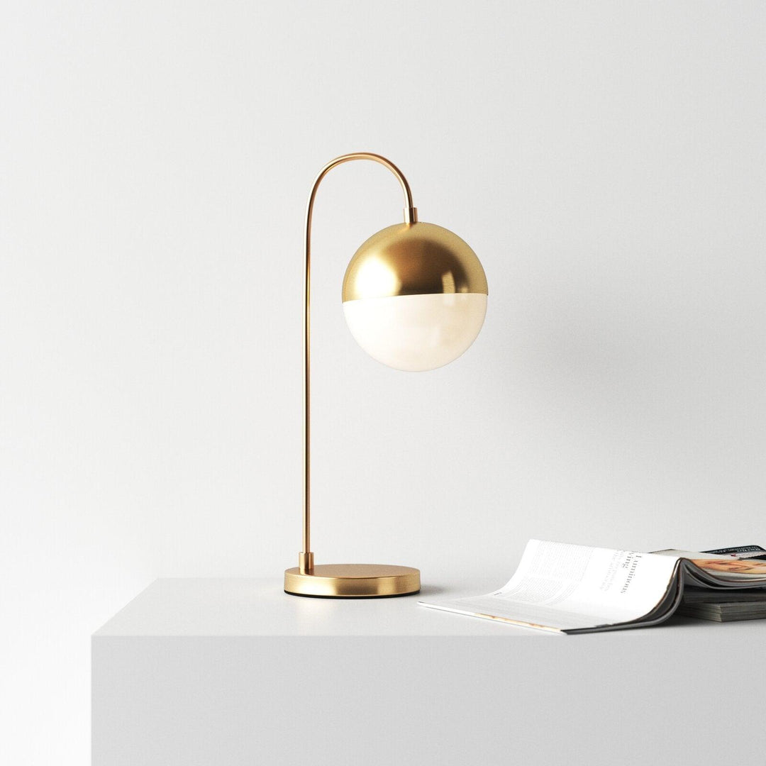 Cedar Moss Table Lamp | Kalsten