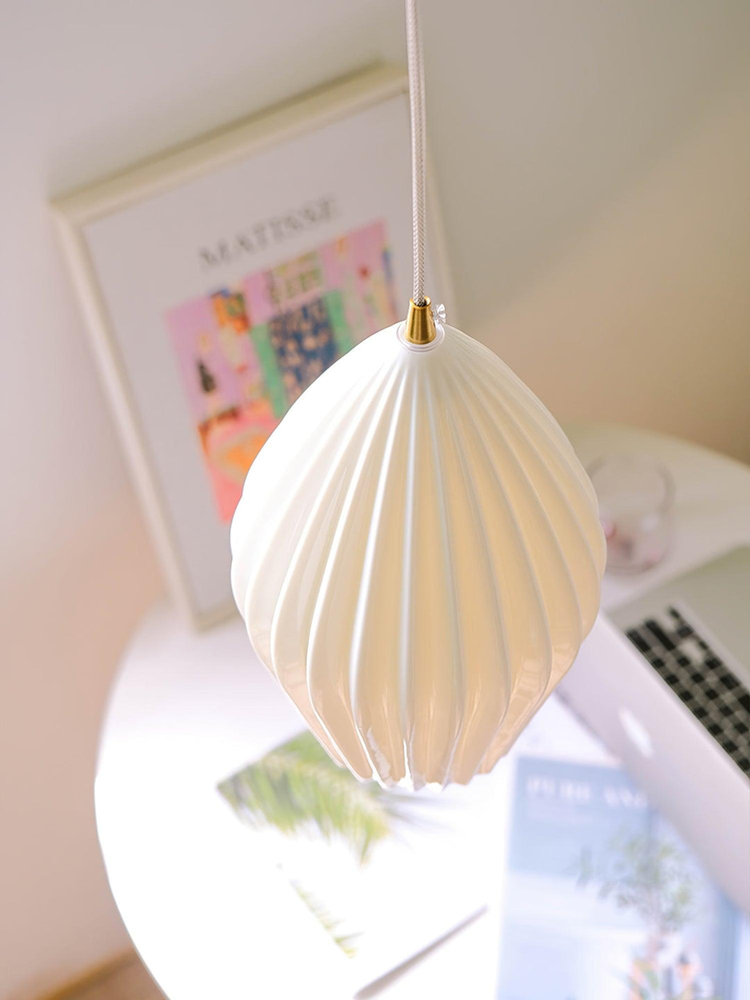 Ceramic Ribbed Ceiling light fitting Pendant Light | Kalsten