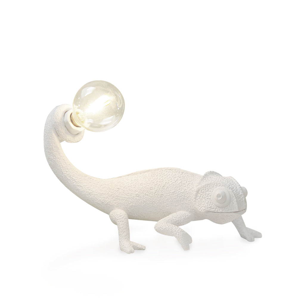 CamouGlow – Resin Table Lamp with Charming Chameleon Detail | Kalsten