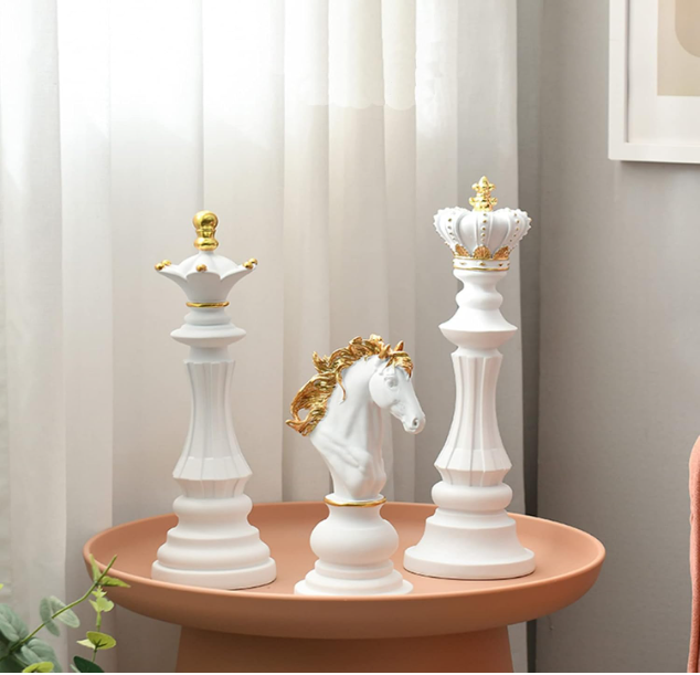 Kalsten | Black and Gold Decorative Chess Pieces Set
