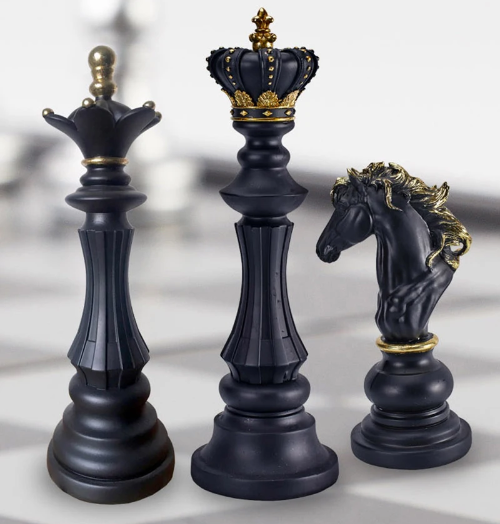 Kalsten | Black and Gold Decorative Chess Pieces Set
