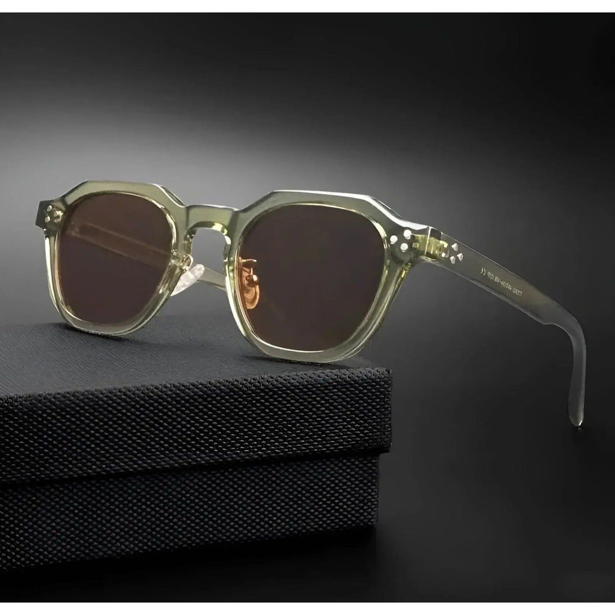 ClassicBeach UV Sunglasses - Trendy Retro Beach Sunglasses | Brehn