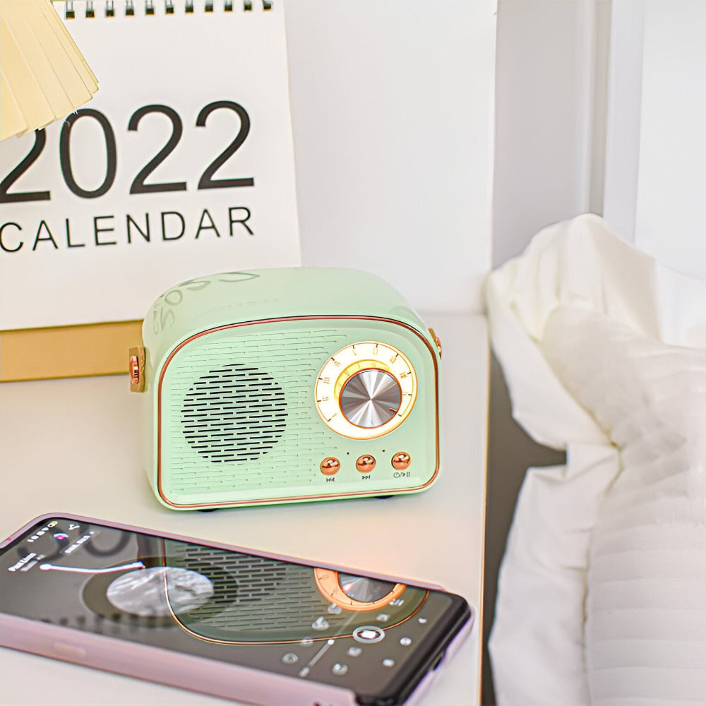 SoundRetro Bluetooth Speaker – Wireless Vintage Speaker with Deep Sound & Retro Design | Kalsten
