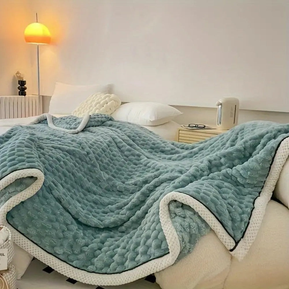 Soft Sherpa Fleece Blanket – Cozy, Lightweight, Year-Round Throw