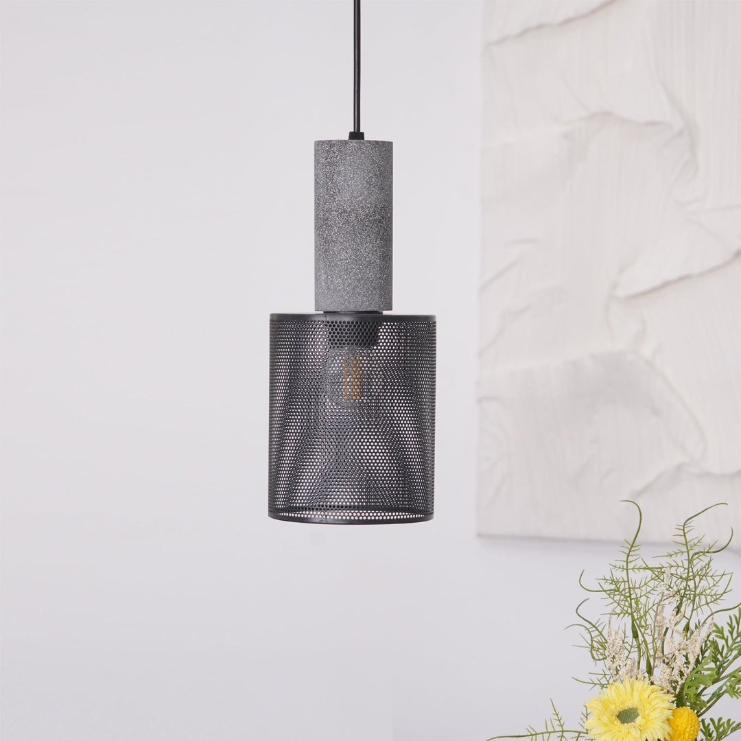 Classic chandelier – Decorative ceiling light with warm, cozy light | Kalsten