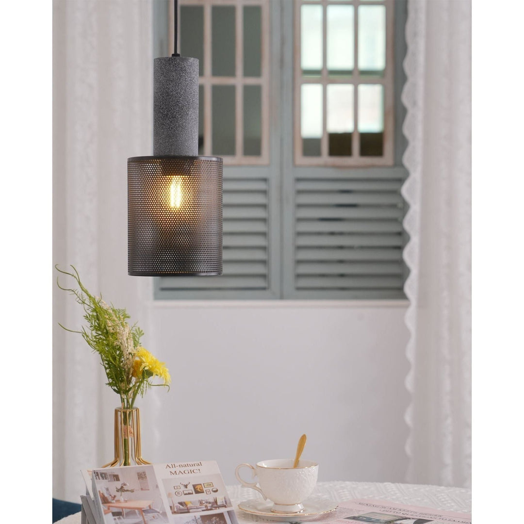 Classic chandelier – Decorative ceiling light with warm, cozy light | Kalsten