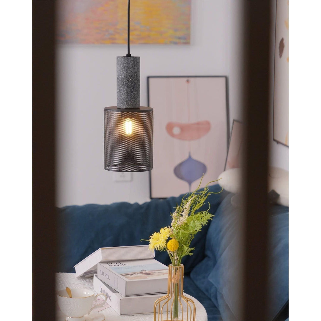 Classic chandelier – Decorative ceiling light with warm, cozy light | Kalsten