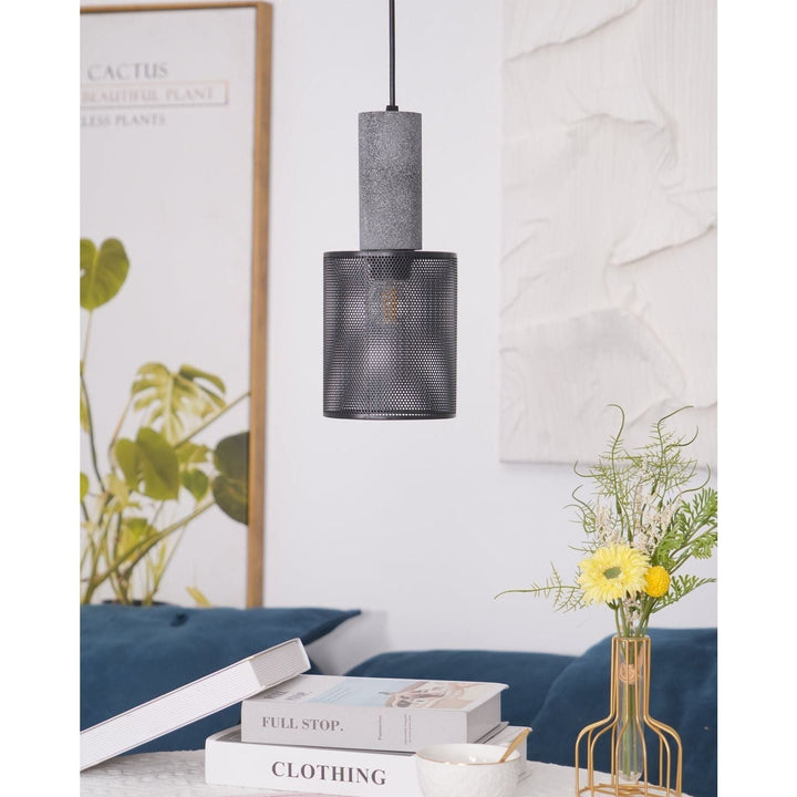 Classic chandelier – Decorative ceiling light with warm, cozy light | Kalsten