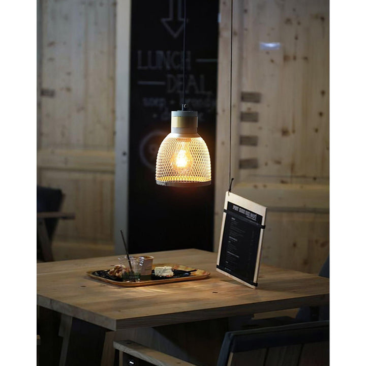 Classic chandelier – Decorative ceiling light with warm, cozy light | Kalsten