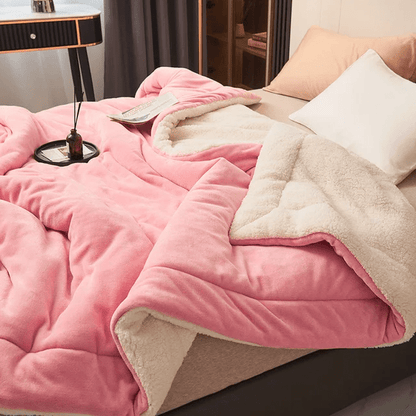 Skanto | Luxury Fleece Blanket for Ultimate Comfort