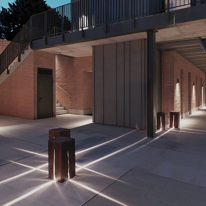 Crack Cube Outdoor Light | Kalsten