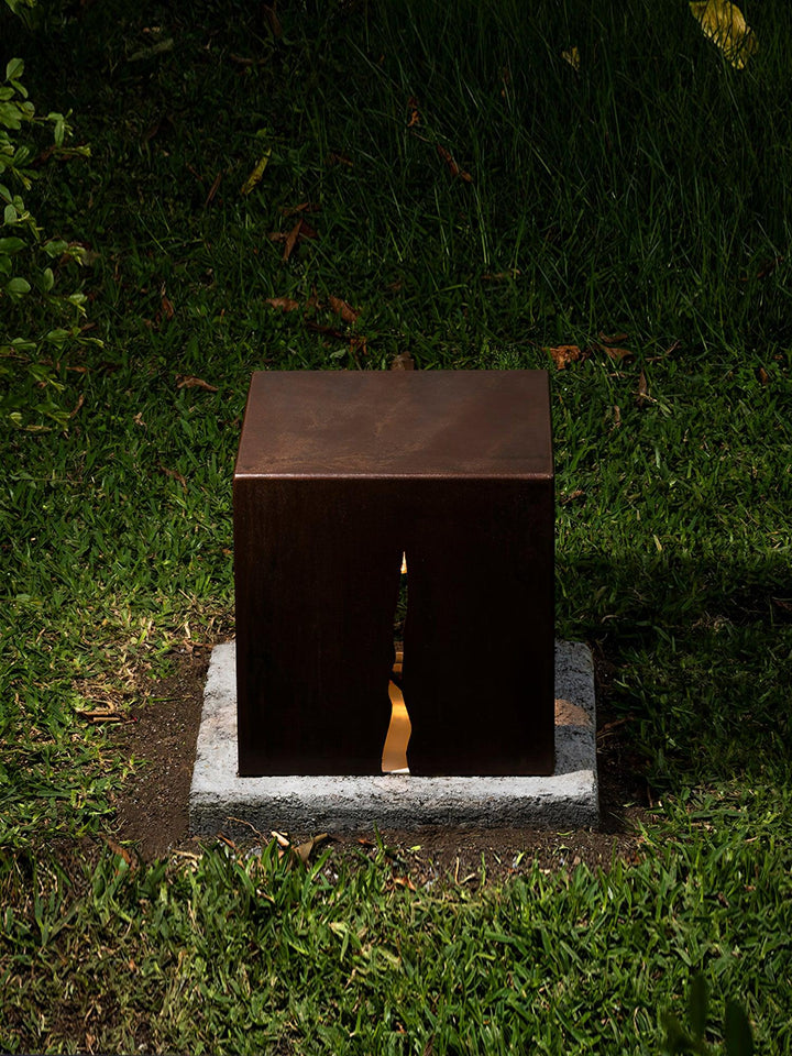 Crack Cube Outdoor Light | Kalsten