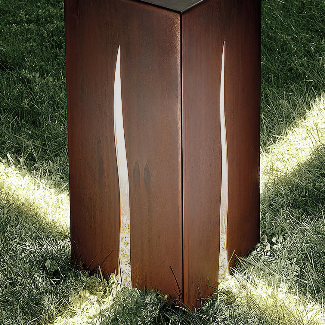 Crack Cube Outdoor Light | Kalsten