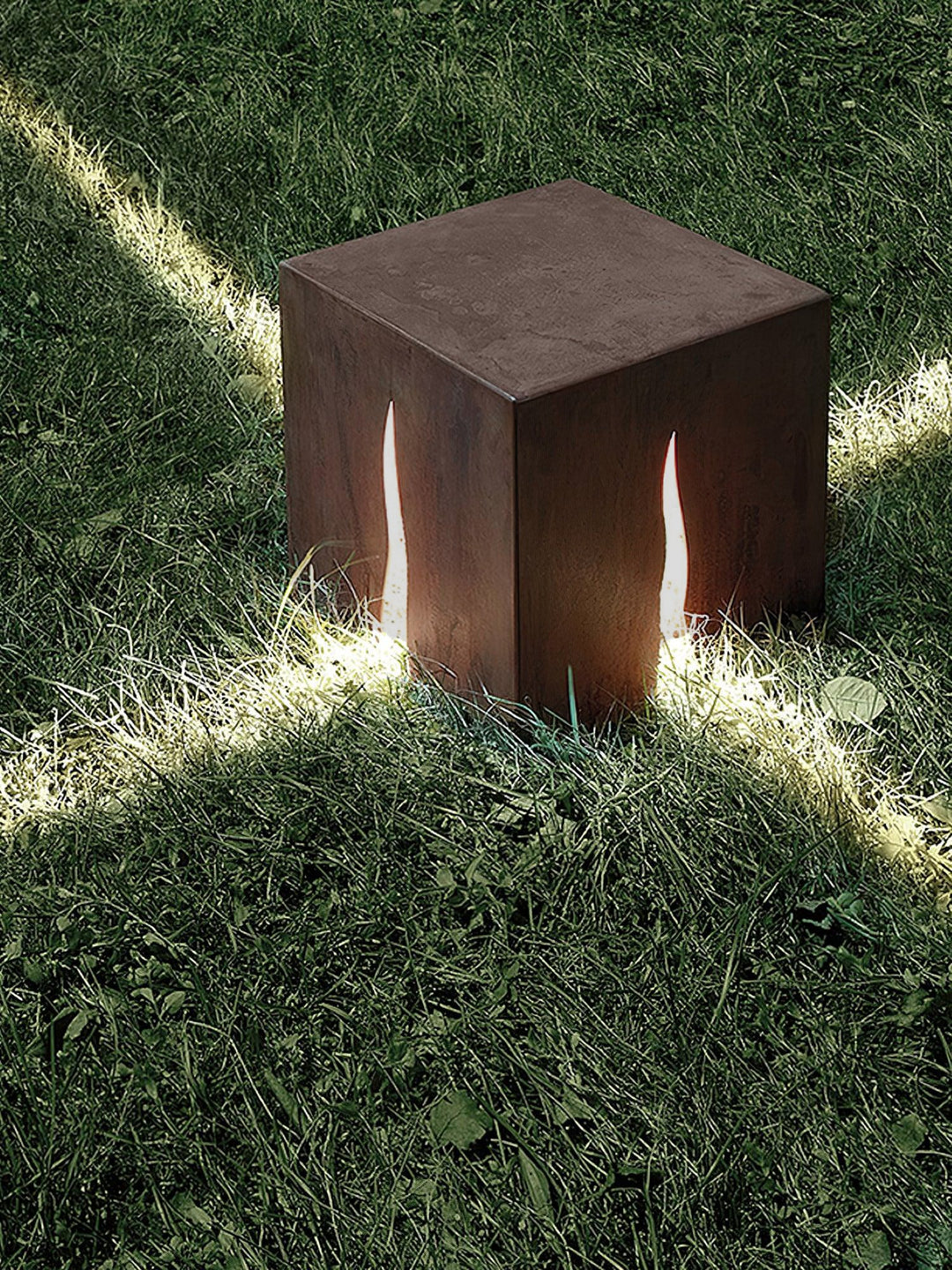 Crack Cube Outdoor Light | Kalsten