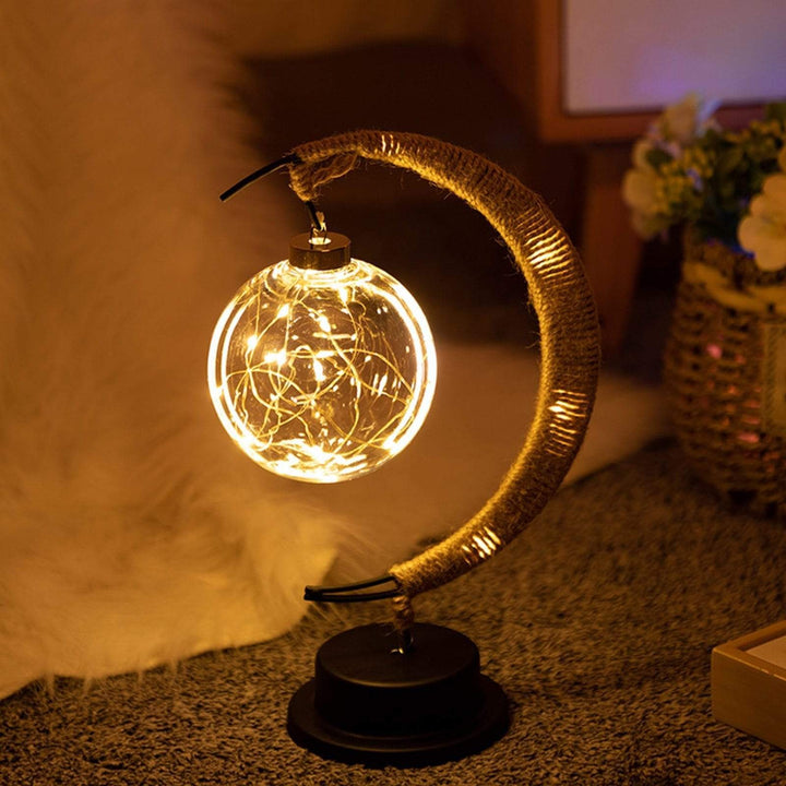 LunaGlow - Luxury Table Lamp - Moon Crescent - Wicker Design - Elegant Lighting | Kalsten
