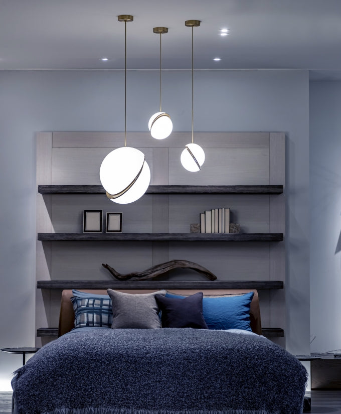 Crescent Houselight Pendant Lamp | Kalsten
