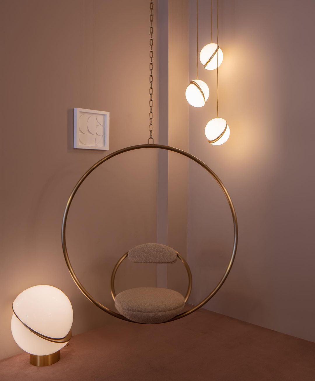 Crescent Houselight Pendant Lamp | Kalsten