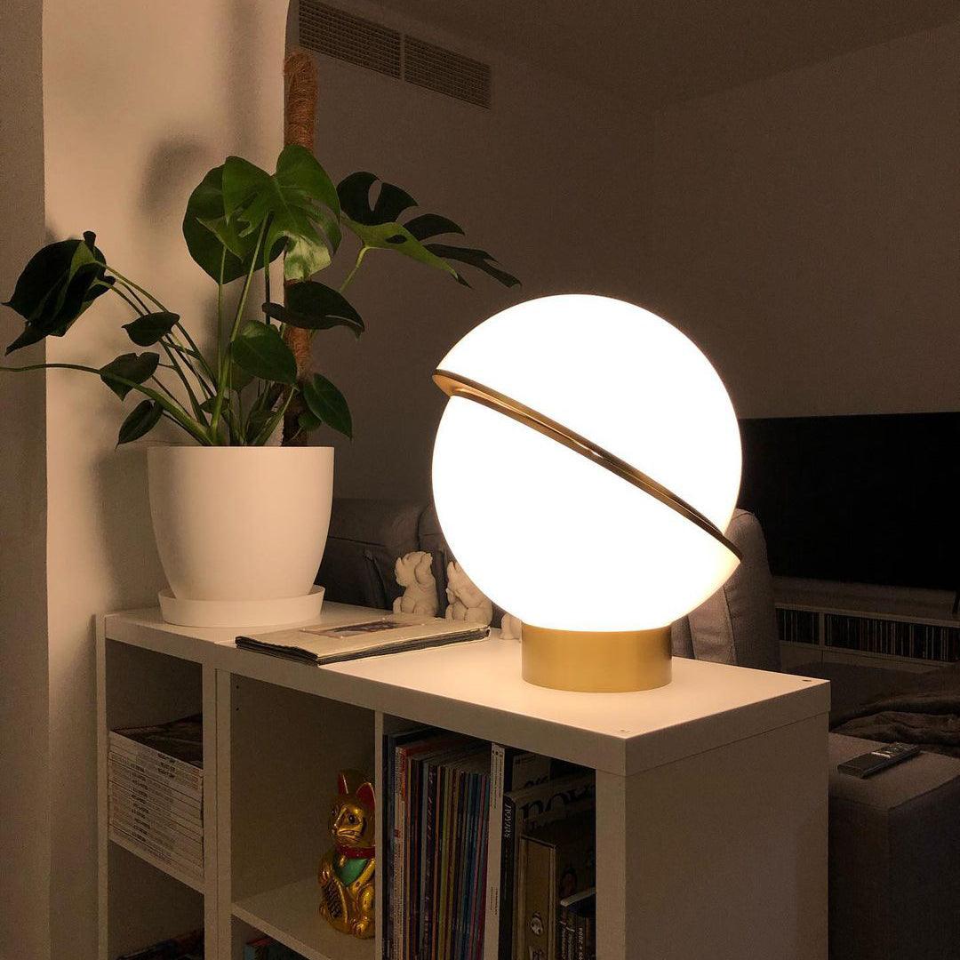 Crescent Table Lamp | Kalsten